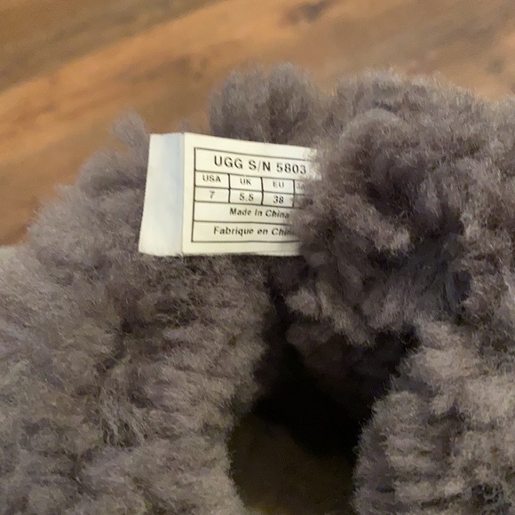 UGG Bailey Button boots - Picture 4 of 4